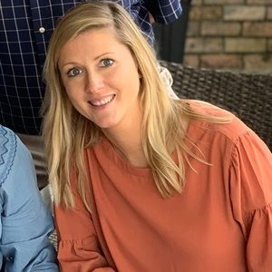 Meet your Posher, Caroline